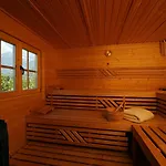 فندق Garni Partaneshof 4*