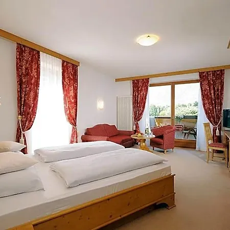 Hotel Garni Partaneshof 4*