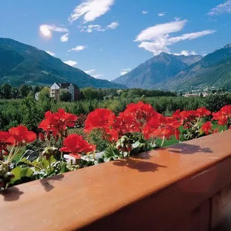 Garni Partaneshof 4* Meran
